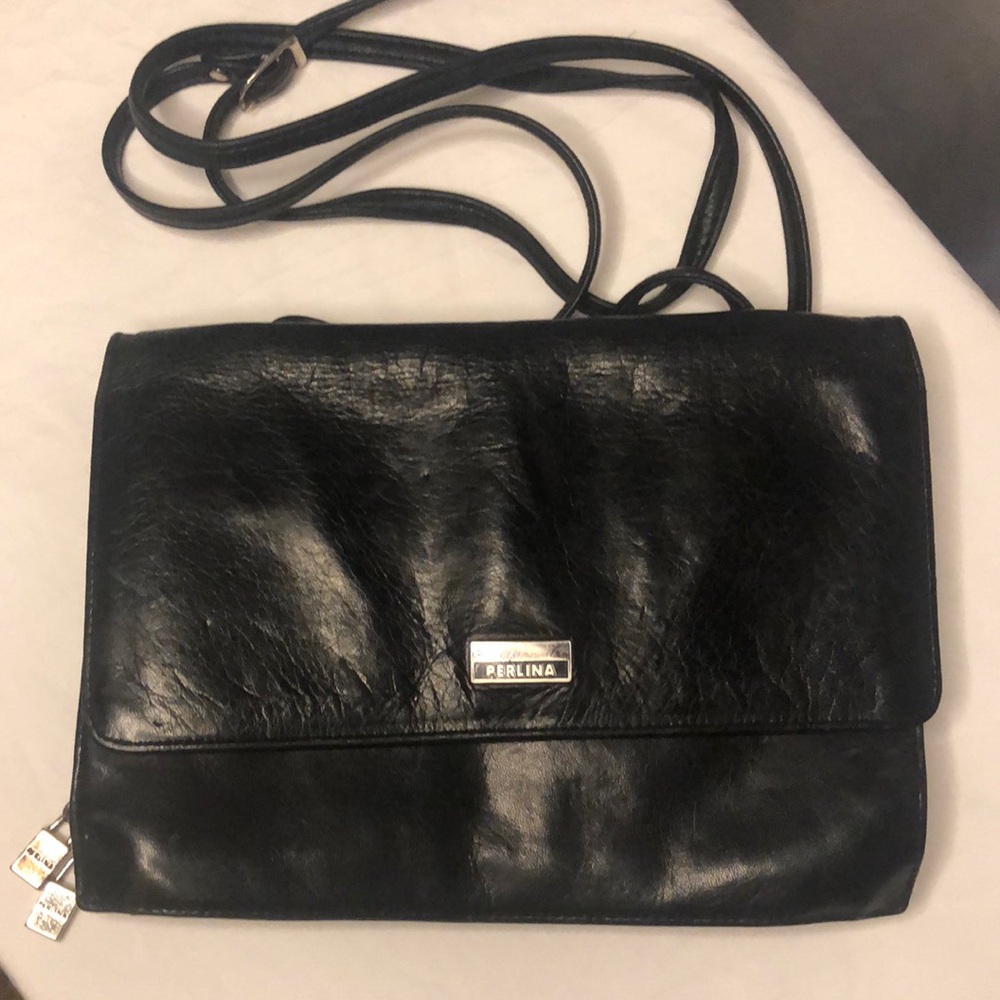 PERLINA black soft genuine leather crossbody. Holds up to 6 cards. Double zip.
